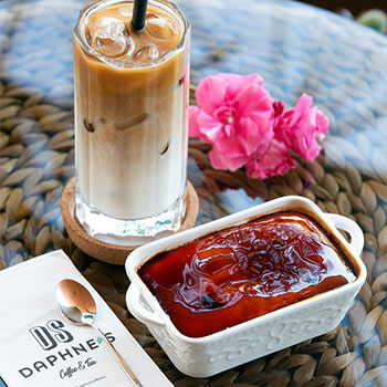 Daphne's-Coffee-and-Tea---Trileçe-ve-Buzlu-latte