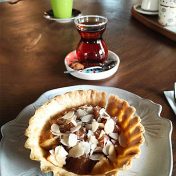 Daphne's-Coffee-and-Tea---Elmalı-Turta-ve-Çay